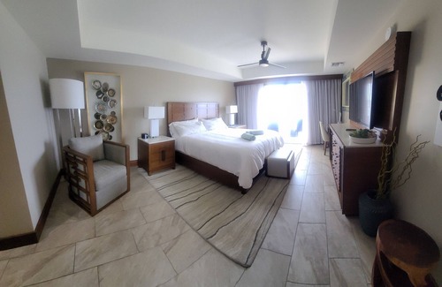 Dawn Beach Estates Hotel | Luxury apartment for 2 to 8 people at the DBC/JW Marriott Hotel * SXM