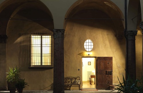 Historic Center Apartment | Luxury Apartment In An Ancient Historical Palace In The Heart Of Bologna