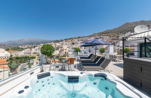 Competa Apartment | Luxury Apartment in Competa with Mountain View, Garden and Wi-Fi