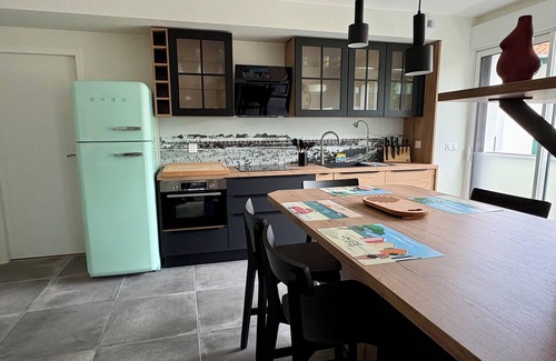 Pontaillac Apartment | Luxury apartment in Pontaillac near beach and casino-4 sleeps