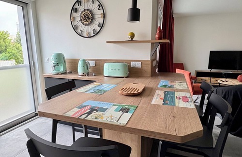 Pontaillac Apartment | Luxury apartment in Pontaillac near beach and casino-4 sleeps