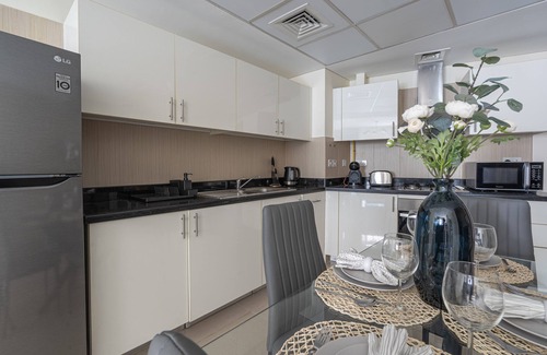 DIFC Apartment | Luxury Apartment in the Iconic Park Towers