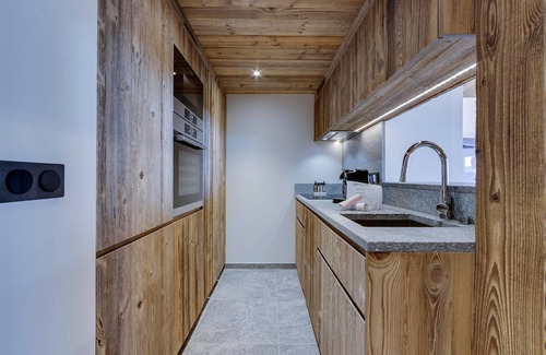 Les Almes Apartment | Luxury Apartment Near Ski Slopes, Tignes