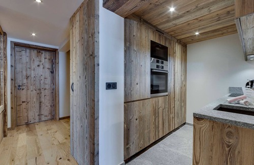 Les Almes Apartment | Luxury Apartment Near Ski Slopes, Tignes