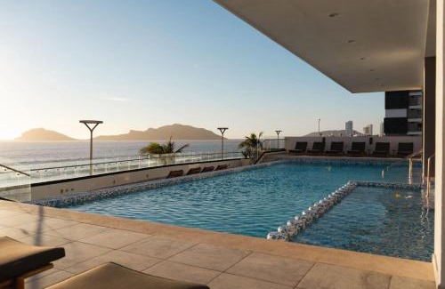 Mazatlan Apartment | Luxury Apartment with Ocean View and Pool