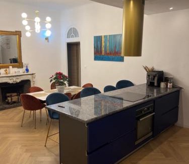 Bonneveine Apartment | Luxury apartment with sea view