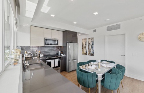 East Village Apartment | Luxury Apt in Beautiful Downtown San Diego with Epic Amenities
