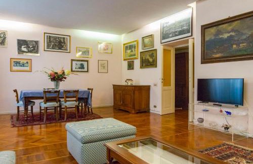 Rione XIV Borgo Apartment | Luxury Art Atelier Apartment