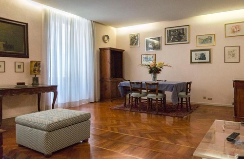 Rione XIV Borgo Apartment | Luxury Art Atelier Apartment