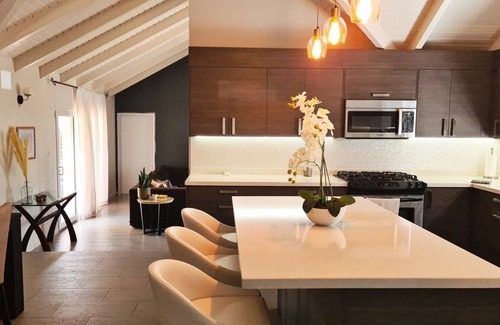 Oranjestad Villa | Luxury Aruba Paradise: 5-Bdrm Villa w/Top-tier Amenities for Your Dream Getaway