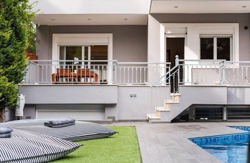 Vari-Voula-Vouliagmeni Villa | Luxury Athens Villa | Villa Vesper | 5 Bedrooms | Private Pool & Jacuzzi