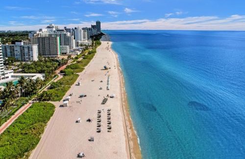 Mid Beach Apartment | Luxury Beach Condo with Exclusive Resort Amenities 1016
