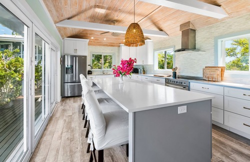 William's Town House | Luxury Beach Front Compound 6 bedroom 7 baths,Pool, hot tub, 3 decks, & kayaks