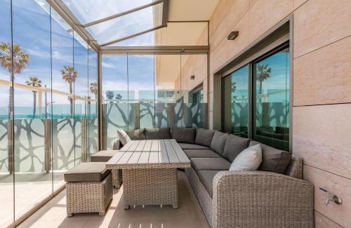 Alboraya Apartment | Luxury Beach Front Apartment with Pool