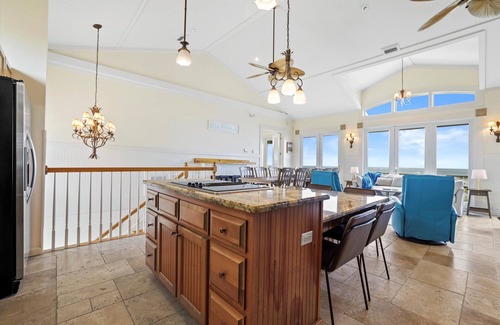 Southpointe House | Luxury BEACH FRONT Home - Available October 1 - 8! - Beautiful Views