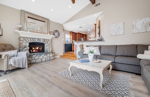 Sunset Cliffs House | Luxury Beach Home One Block from Ocean w/Spa, WiFi, & Gorgeous Outdoor Space!
