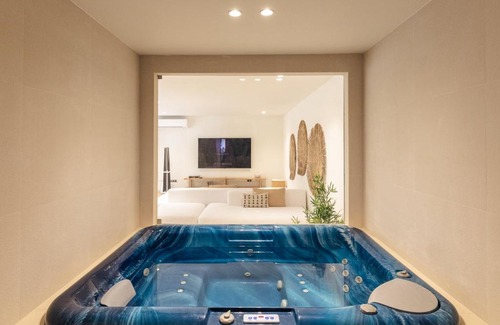 Areias de Sao Joao Villa | Luxury Beach Villa - Casa do Forte- Infinity Pool sea view- Beach walking distance by DreamvillasAlbufeira
