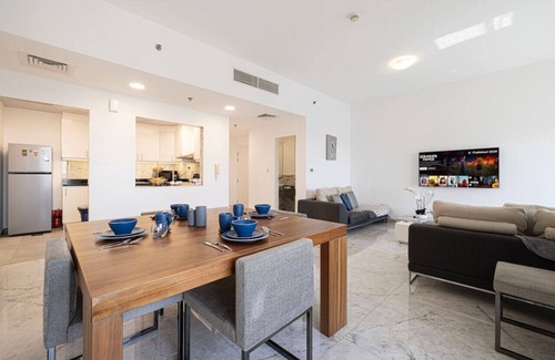 Dubai Marina Apartment | Luxury Beachfront 2 Bd Apartment, Shams, JBR