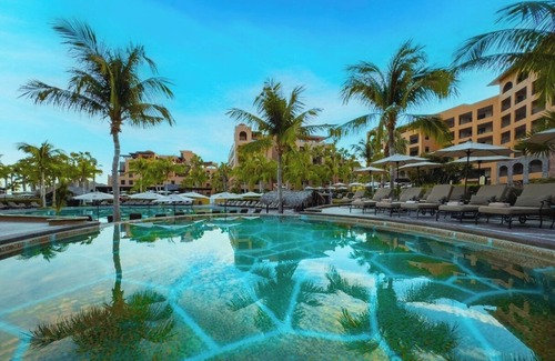 Nopolo Apartment | Luxury Beachfront Escape with Stunning Sea of Cortez Views in Loreto