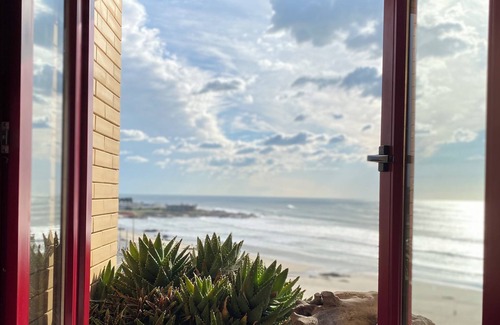Aldoar Foz do Douro e Nevogilde Condo | luxury beachfront flat in Porto beach district, full amenities