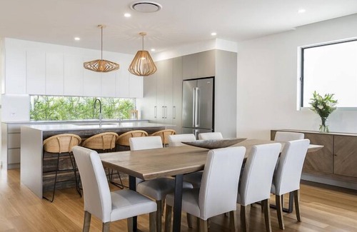 Merewether House | Luxury beachfront home on Merewether Beach - Autumn SALE on now