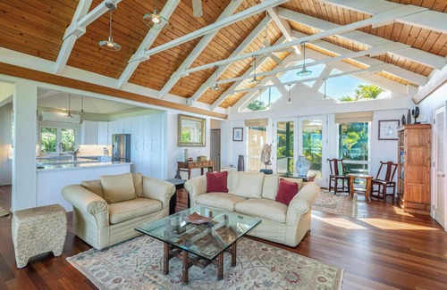 Wainiha House | Luxury Beachfront Home in Haena