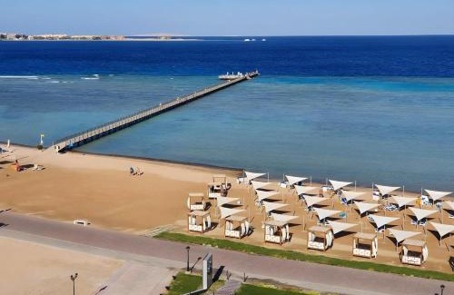 Sahl Hasheeh Apartment | luxury Beachfront Studio- Foreign Nationals Only
