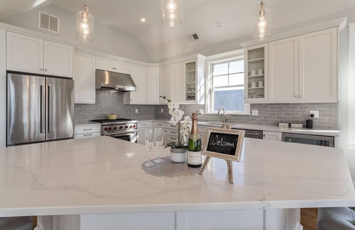 Beach Haven House | LUXURY BEACHHOUSE/LARGE HEATED POOL/3000 sqft