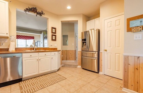 Ocean View Condo | Luxury Bethany /Bear Trap 2nd Floor Golf Villa - Panoramic Golf Course Views