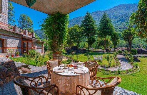 Mohal House | Luxury Boutique 3BHK cottage in Manali