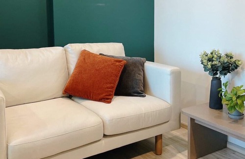 Ratchadaphisek Apartment | Luxury Condo next to MRT