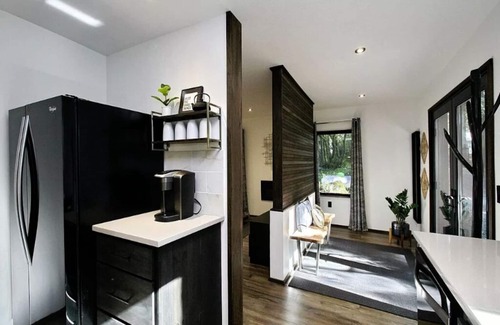 Rhododendron Cabin | Luxury Cabin in the Woods With Hot Tub near creek