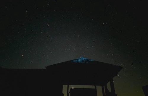 Wellington House | Luxury Cabin w/Game Room & Hot Tub at Cave Run Lake