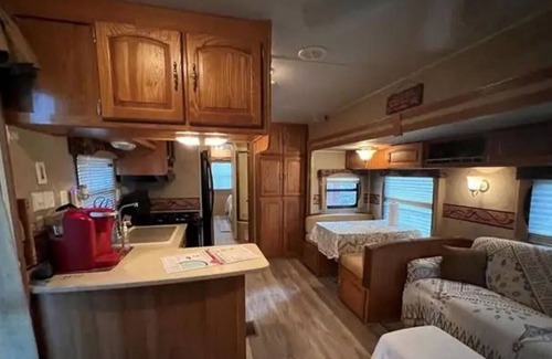 Ellijay Resort | Luxury camping in Coosawatee River Resort