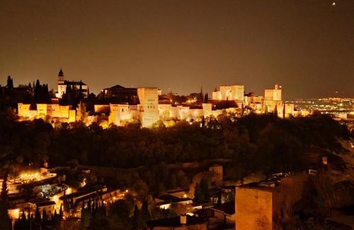 Sacromonte House | Luxury Cave 100m super terraza vistas Alhambra WIFI