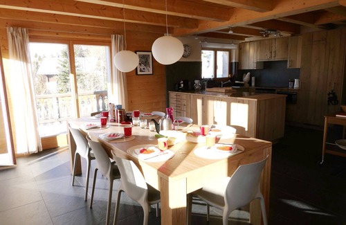 Val d'Illiez Ski Chalet | Luxury family chalet with 5 bedrooms in Les Crosets - ski in/ski out