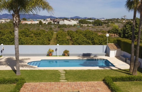 L'Eliana Ski Chalet | Luxury Chalet - Private Pool & Parking - Solarium