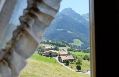 Chateau-d'Oex House | Luxury Chalet with Spa and stunning views !