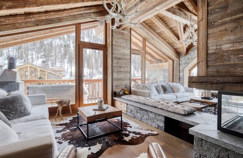 Le Fornet Ski Chalet | Luxury chalet with pool, sauna, hammam, cinema, and game room