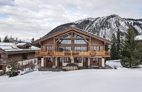 Courchevel House | Luxury chalet with sauna and jacuzzi, direct access to the slopes