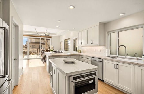 Channel Islands House | Luxury Channel Island Harbor Waterfront Home with Private Dock Sleeps 10!