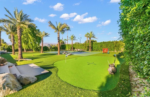 Bermuda Dunes House | Luxury,Cinema,Basketball,Volleyball, Pickleball, Putting Green,Ping Ping,1 acre