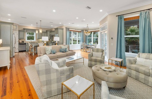 East Beach House | Luxury Coastal Escape: 6BR East beach Estate w/Pool & Shuffleboard