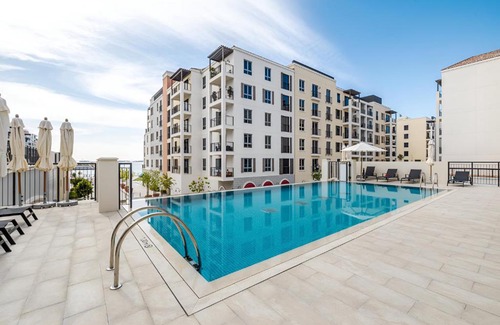 Dubai Apartment | Luxury Coastal Living at La Voile Port De La Mer