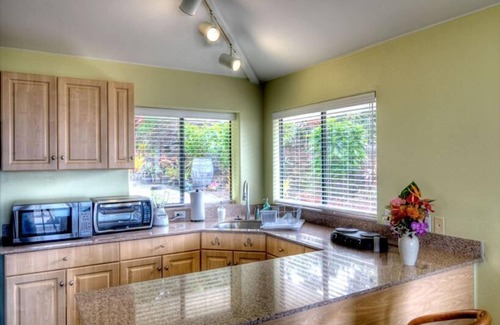 Holualoa Cottage | Luxury Coffee Farm -Endless Views -Pool - Now Totally Exclusive
