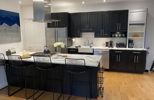 Shorewood-Tower Hills-Harbert Condo | Luxury Condo at Vineyard Lofts Plan for Summer Now!