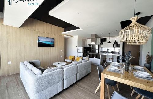 Financial District Apartment | Luxury Condo in Lobby33 near Andares By Bamboo