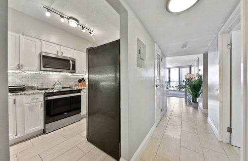 Jacksonville Beach Condo | Luxury condo right on the beach! Enjoy the oceanfront views at offseason prices!