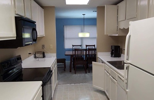 Biloxi Condo | Luxury Condo with Pool View & Beach in Biloxi, MS