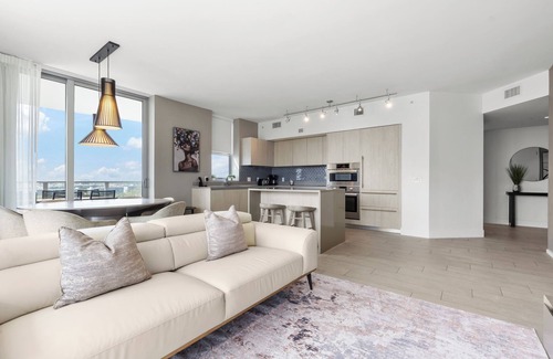 Hollywood South Central Beach Condo | Luxury Condo with Wraparound Balcony & Panoramic Water Views
